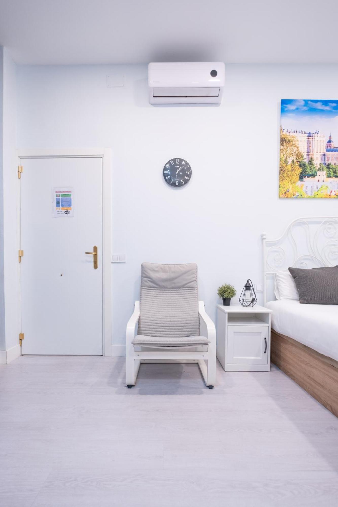 Abc Apartments Madrid Exterior photo